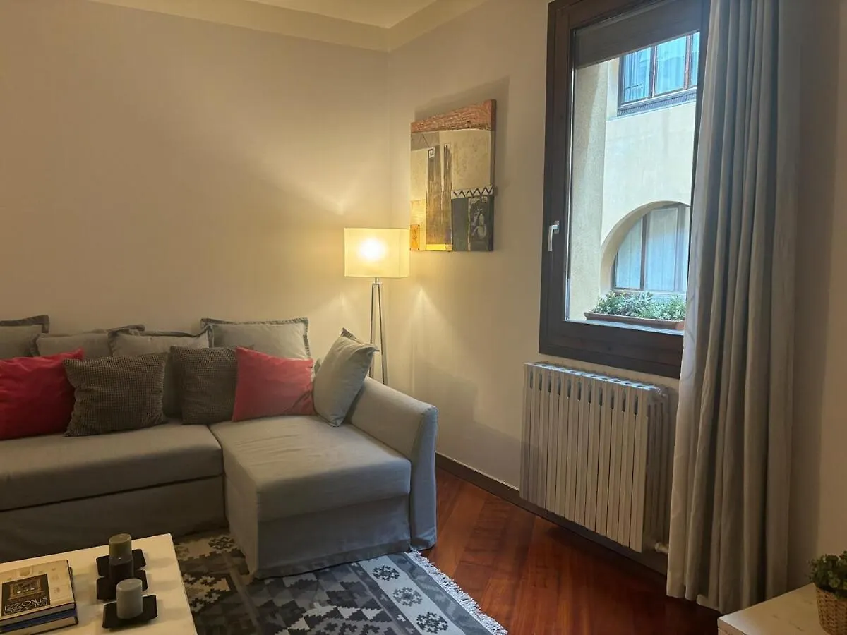 Apartment Super Apt In Santa Croce District Florence Italy
